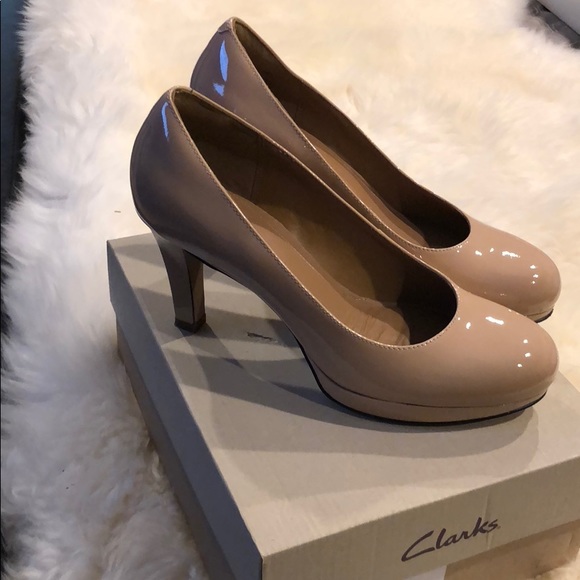 clarks artisan women's delsie bliss platform pumps